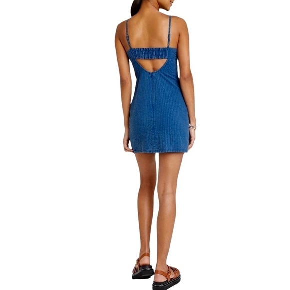 WILD FABLE • Women’s Blue Washed Style Dress - Picture 5 of 6